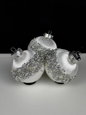 Шар новогодний белый 8 см