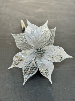 Цветок новогодний серебро