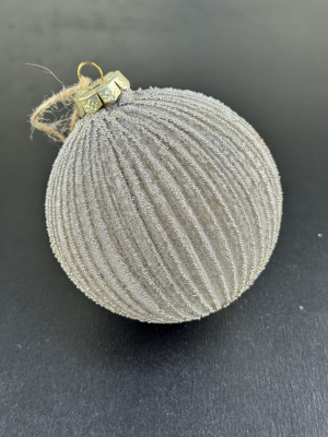 Шар стеклянный MERRY GREEN 10 см 1 шт