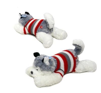 Хаски лежачий в свитере 45 см