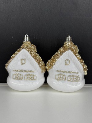 Домик белый