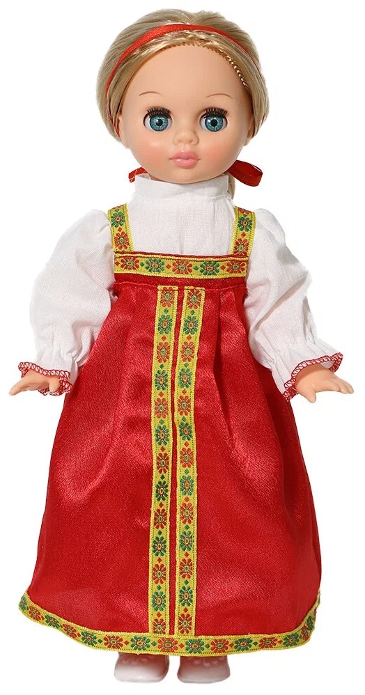 Эля в русском костюме